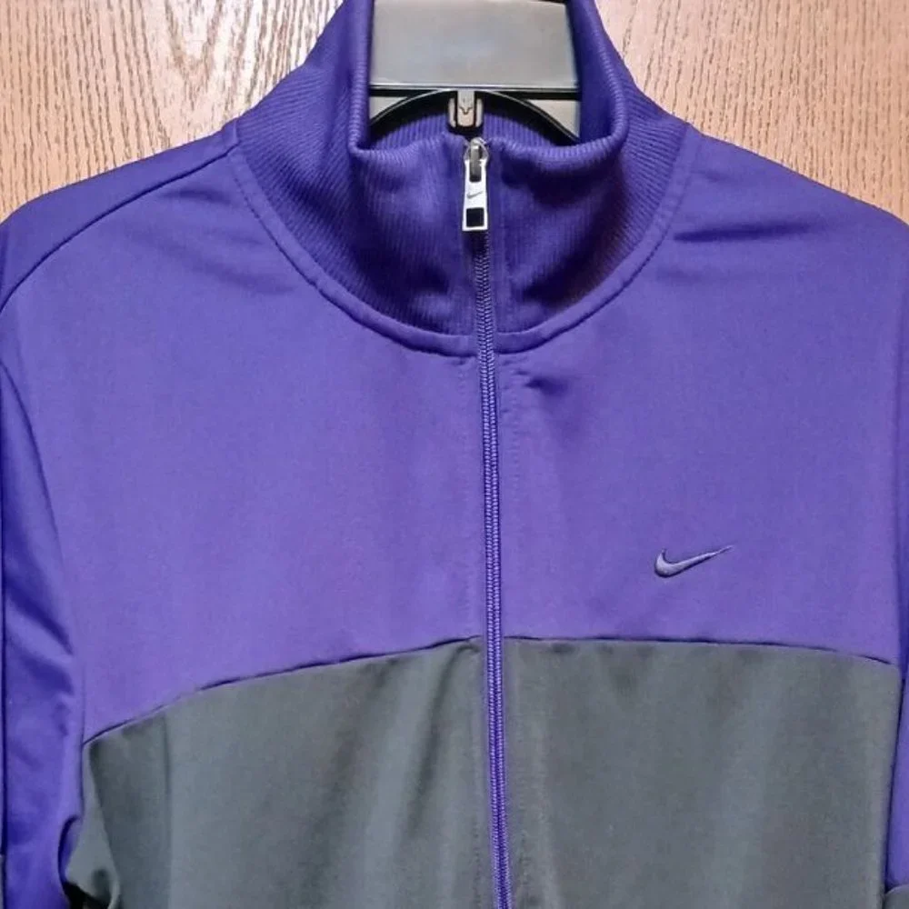 Nike (Sports Jacket)-(Purple/Grey)-(Pre-owned)-(New Condition)-(Size L)-$40.00 - Picture 2 of 4